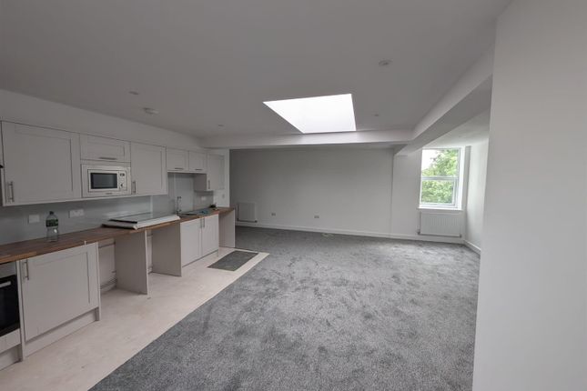 Flat 8, 10 Westmede Centre, Winsford Avenue, Coventry photo 3