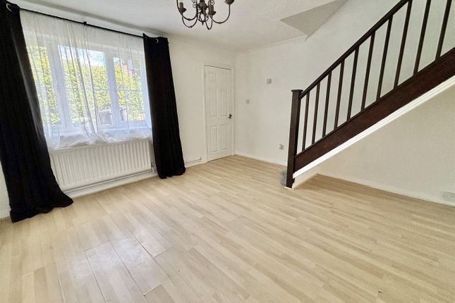 11, Stirrup Close, Poole photo 4