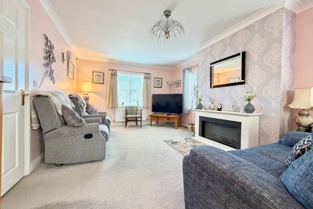 22, Fancys Close, Dorset photo 4