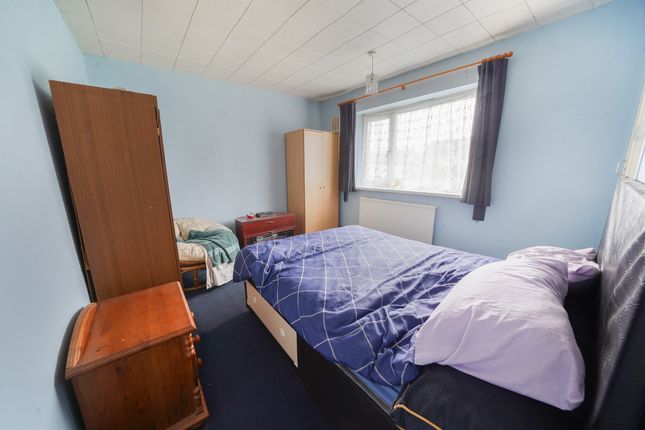 38, Prescelli Road, Swansea photo 4