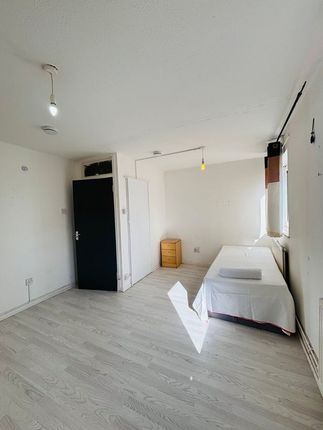Joseph Street, London E3 photo 2