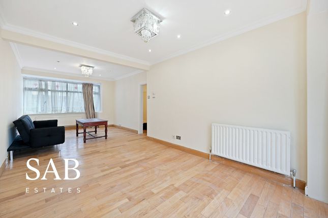 49 Lee Road, Greenford photo 2