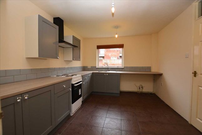 4 Bed Terraced House For Sale In Longmynd Rise Winsford Cw7 Zoopla