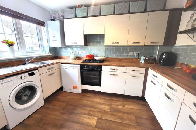 25, Castleton Grove, Pembrokeshire photo 3