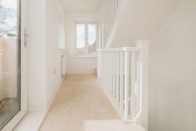 End terrace house for sale in Orwell Court, Rope Walk, Ipswich, Suffolk