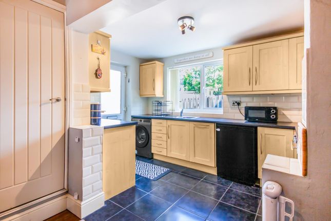 114, Wortley Road, High Green photo 4
