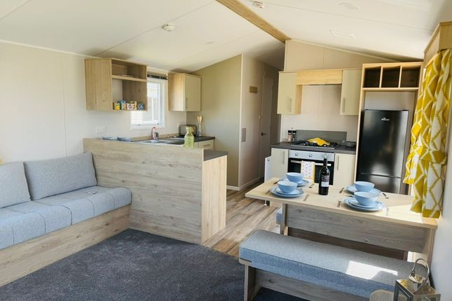 3-bed caravan on 3, Dovercourt Holiday Park, Harwich, £35,995