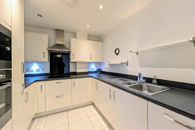 Flat 8, Chichester House, 1, The Waterfront, Worthing photo 4