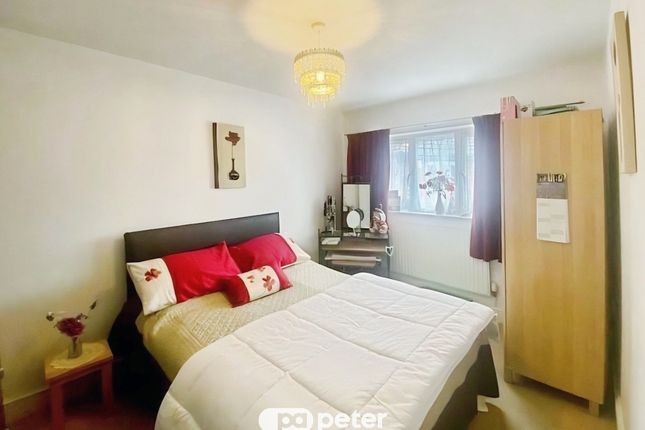 19, Deemuir Square, Cardiff photo 5