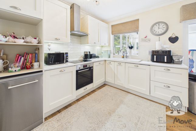 345, Leach Lane, St. Helens photo 4