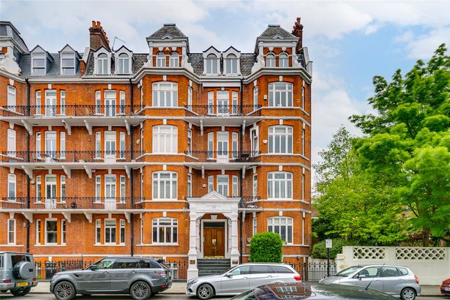 Thumbnail Flat for sale in Holland Park Court, Holland Park Gardens, London
