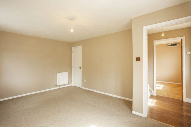 5, Foxglove Close, Loughborough photo 4