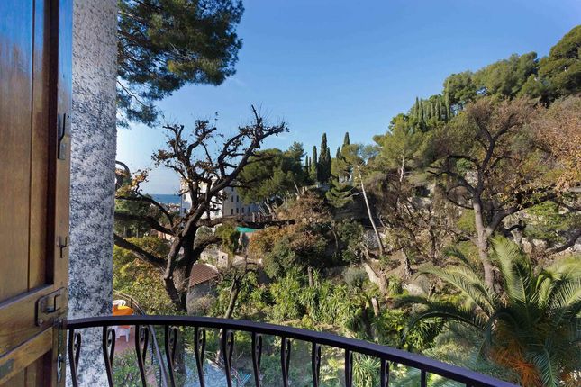 Villa for sale in Bordighera, Imperia, Liguria, Italy