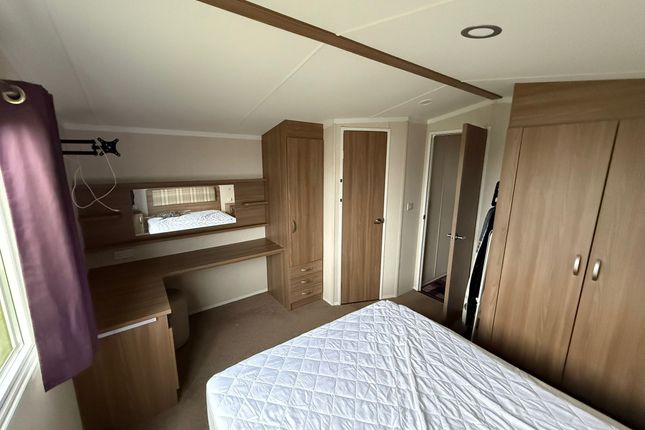 22, Cowden Holiday Park, Main Road, Hull photo 4