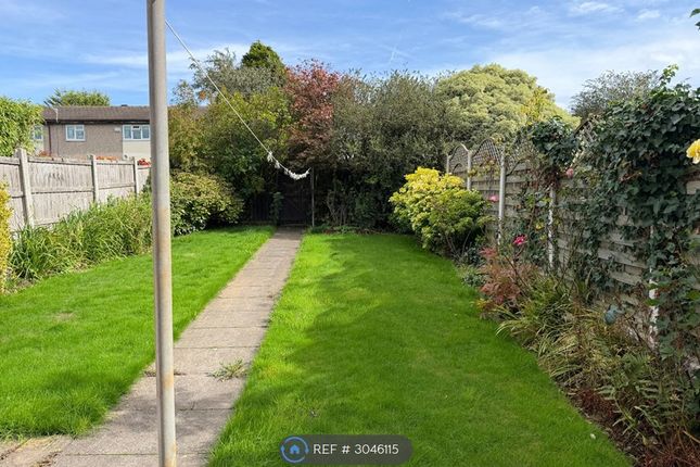 Broadfield Avenue, Prenton photo 3