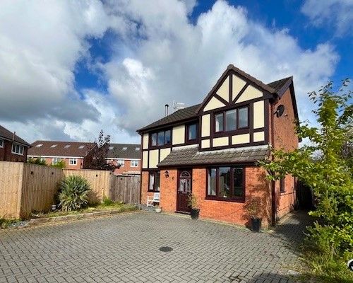 Thumbnail Detached house to rent in Rosebank, Lea, Preston