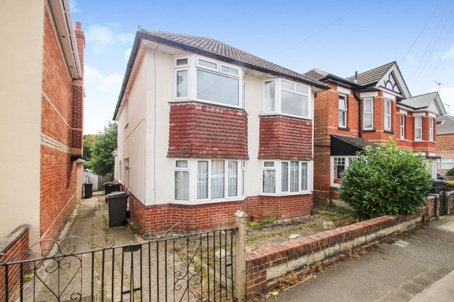 2-bed house on 65a Hankinson Road, Bournemouth, £1,350/mo