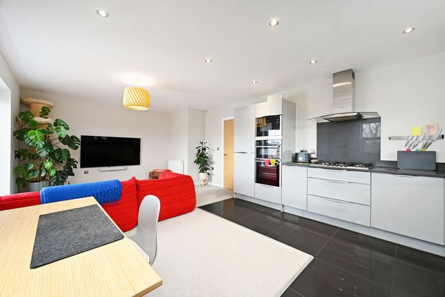 3 Lime Tree House, Hunters Walk, Chesterfield photo 2