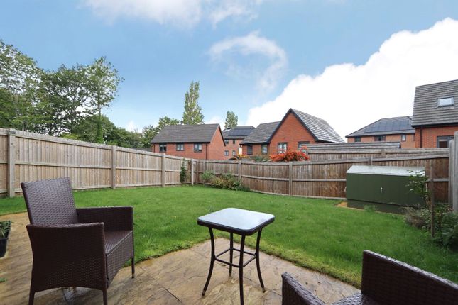 30, Spinnaker Croft, Wavendon Gate photo 2