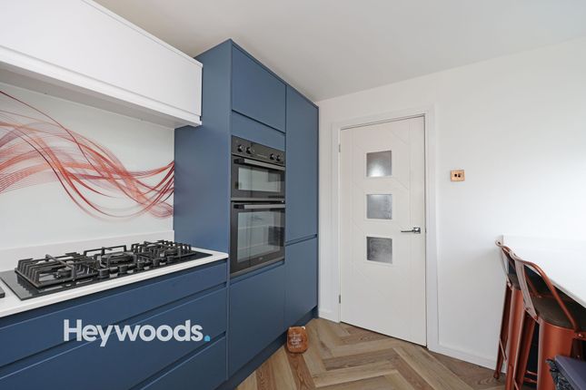 17 Pear Tree Road, Stoke-On-Trent photo 4