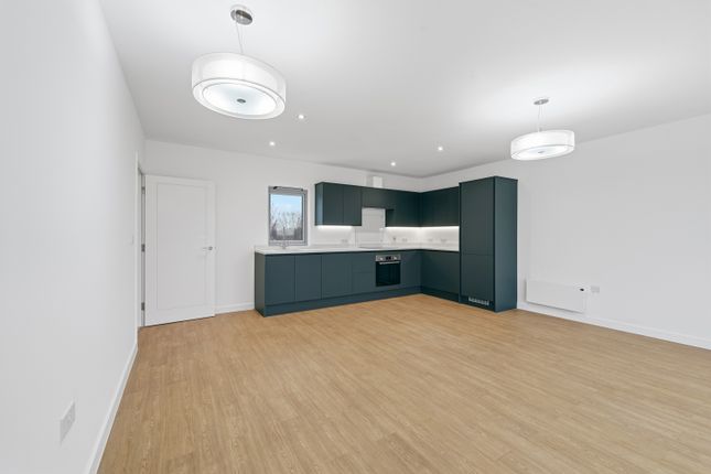 9a Mapperley Close, New Wanstead, London photo 3