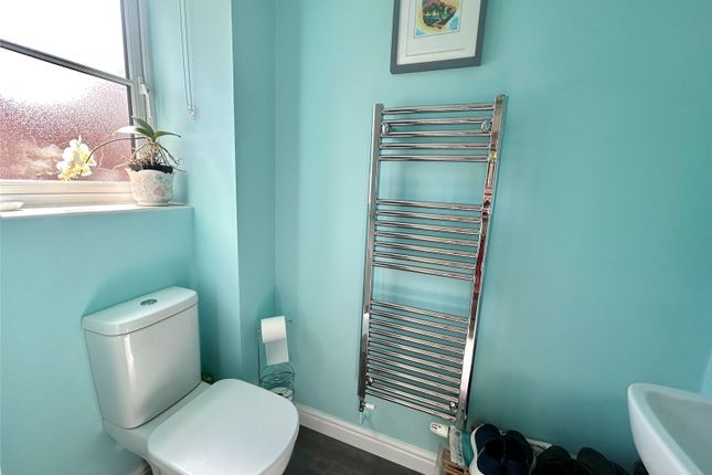 14, Catkin Grove, Horndean photo 5