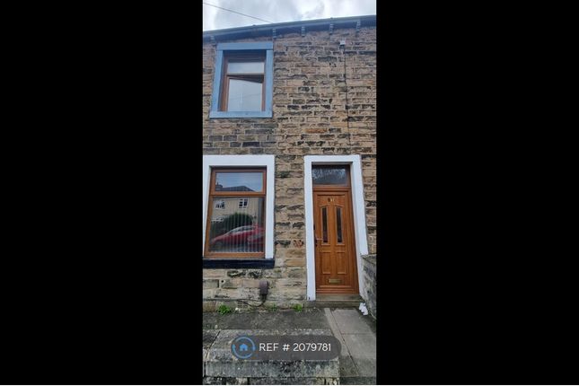 Terraced house to rent in North Street, Colne