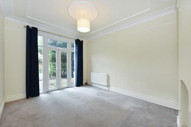 Thumbnail Terraced house to rent in Englewood Road, London