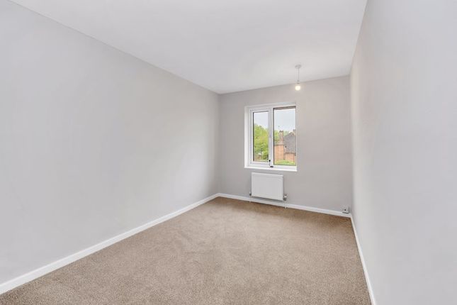 Terraced house for sale in Lake Avenue, Bury St. Edmunds