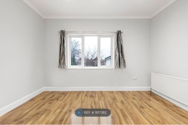 Stanwell Road, Ashford photo 4
