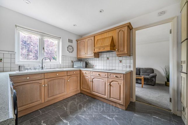 11, Margaret Gardner Drive, London photo 3