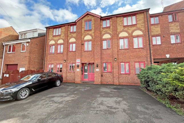 Thumbnail Flat to rent in The Windings, Chesterfield Street, Carlton, Nottingham