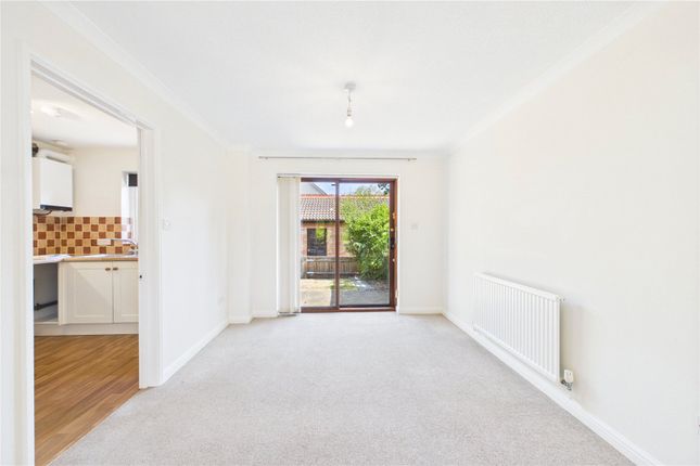 MARKETING CARD, 26, Stanbury Gate, Berkshire photo 4