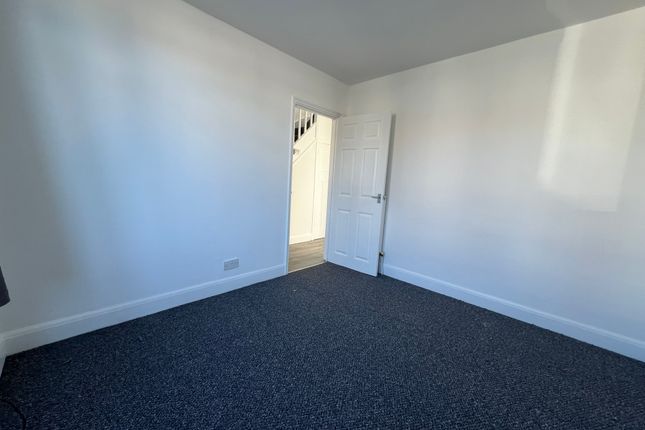 Malvern Road, Swindon photo 3