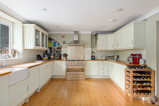 65 Vanbrugh Park, London photo 4
