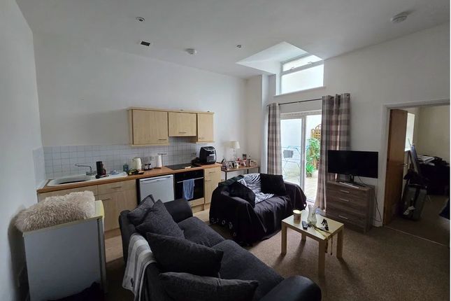 46 Pembroke Buildings, Cambrian Place, Swansea photo 3