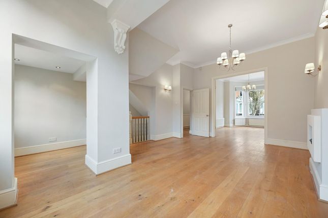 12, Aynhoe Road, London photo 4