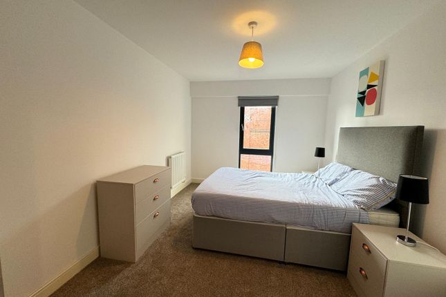 Flat to rent in Cotton House, Fabrick Square