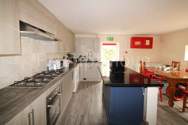Property to rent in Grange Avenue, Leagrave, Luton