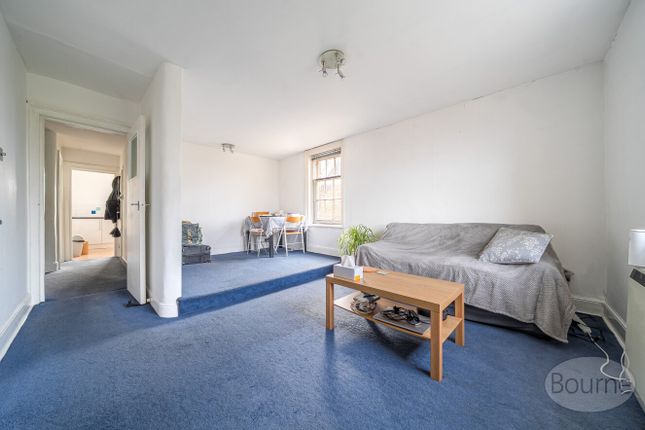Flat 4, 34, Stoke Road, Guildford photo 3
