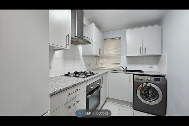 Flat, Brookes Court Baldwins Gardens, London photo 3