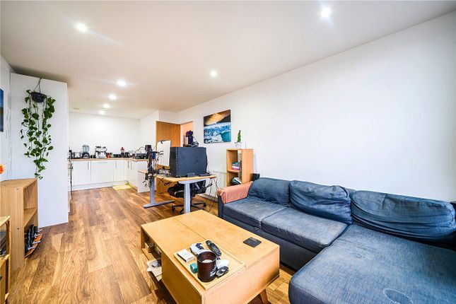 Flat 24, 1, Ward Road, London photo 2