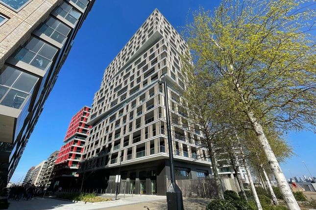 54, Marco Polo Tower, Royal Wharf, London photo 3