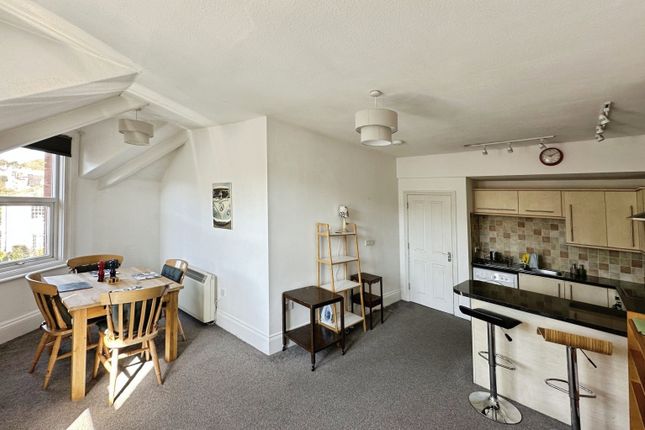 flat 3 1, Station Road photo 3