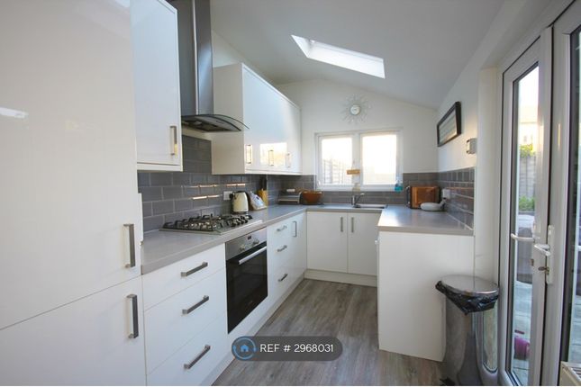 2-bed house on Westfield Road, Surbiton, £2,650/mo