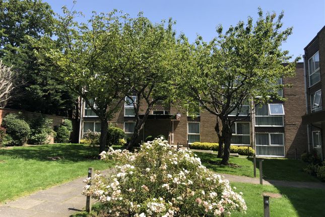 Flat 16,Holland Court, Page Street, London photo 2