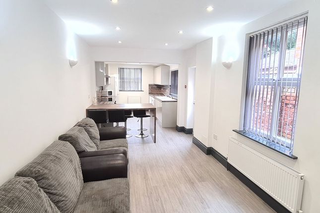 22, De Grey Street, Hull photo 2