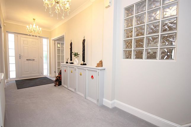 355, Hunts Pond Road, Fareham photo 4