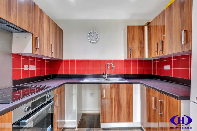 117 Featherstone Court, Dudley Road, Southall photo 3