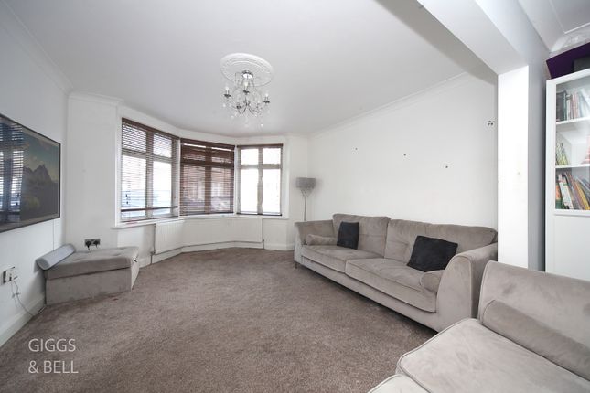 40, Durham Road, Luton photo 2